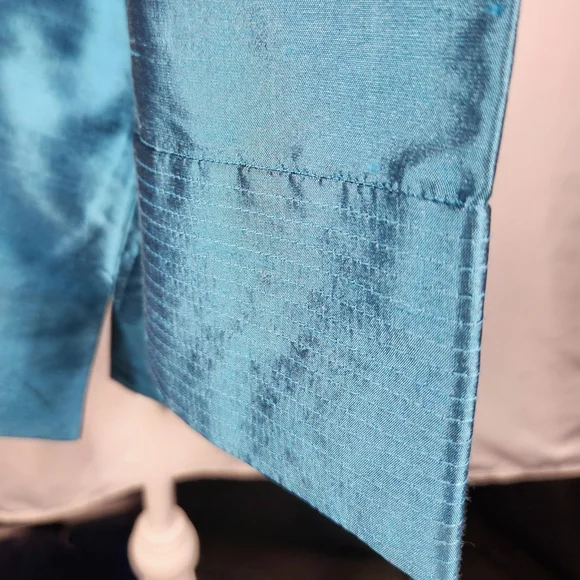 Valerie Stevens Blue Silk Stitch Accent Long Sleeve Hidden Button Top Size Large - Picture 5 of 9